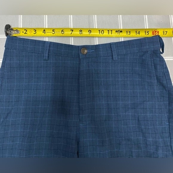 Haggar Cool 18 Pro Men’s Size 32 Expandable Waist Navy Plaid Performance Shorts - Picture 8 of 10